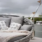 Botel Lieblingsplatz - Hausboot-panorama Elbe-Parey