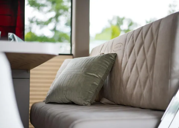 Lieblingsplatz Parey - Hausboot-Panorama *