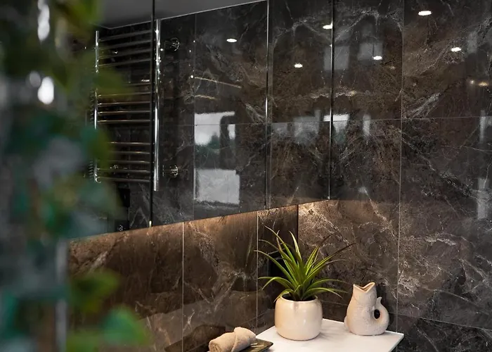 Lieblingsplatz - Schwimmendes Living Luxboot