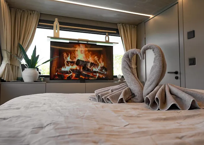 Lieblingsplatz - Schwimmendes Living Luxboot Båthotell *